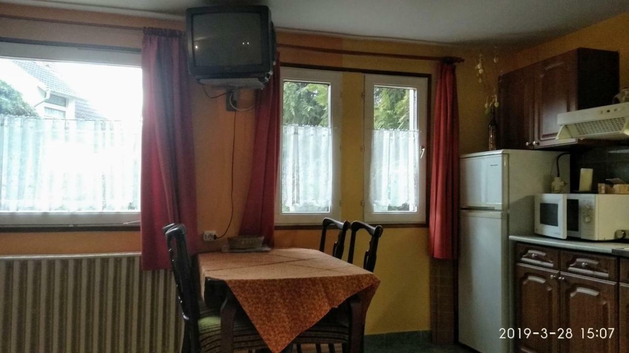 Naszaly Kapuja Vendeghaz Apartment Kosd Luaran gambar
